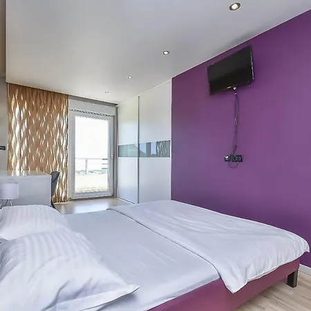 Luxury Domani With Indoor Pool