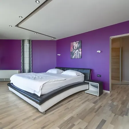 Luxury Domani With Indoor Pool Villa *